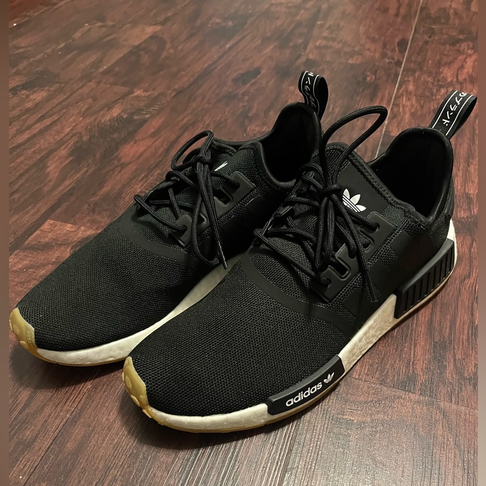 Black Adidas NMD